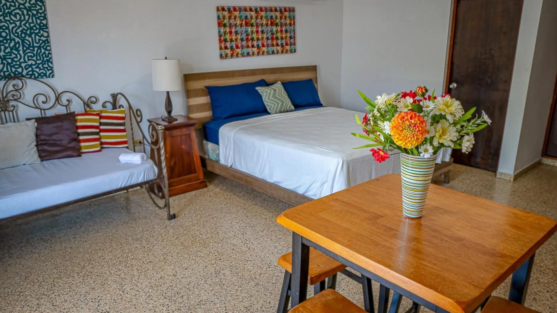 Wild Flowers Rooms Boqueron Inn